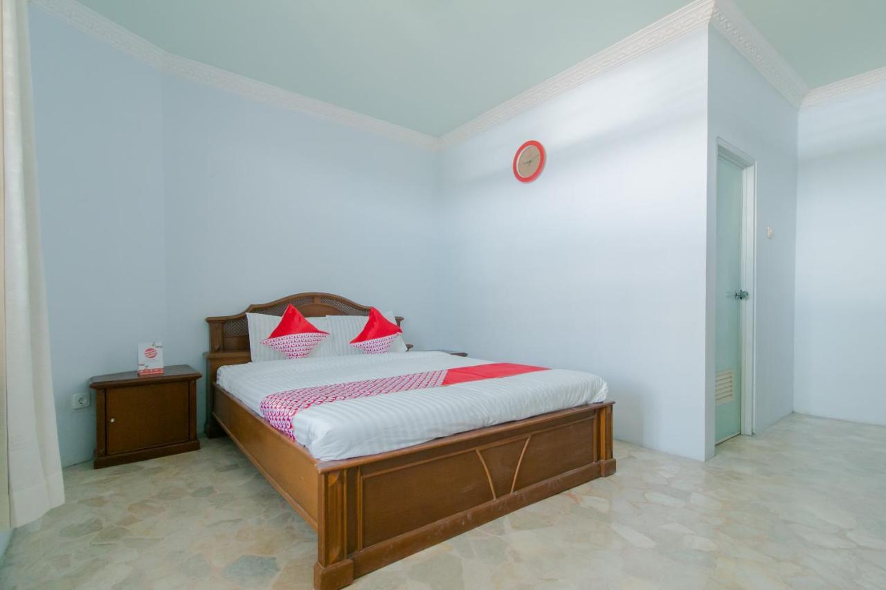 Oyo 2858 Vafa Guesthouse Cianjur Zewnętrze zdjęcie