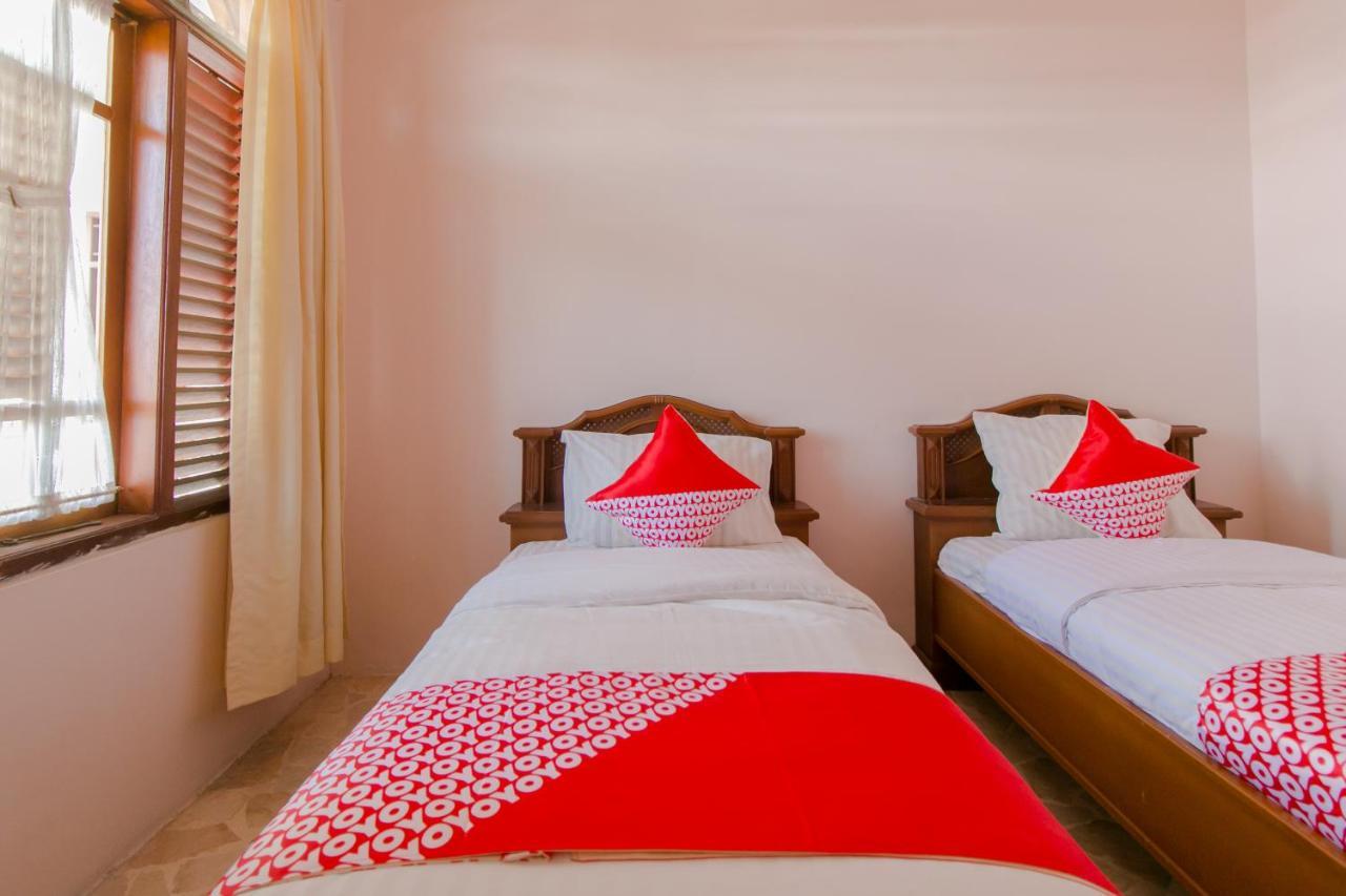 Oyo 2858 Vafa Guesthouse Cianjur Zewnętrze zdjęcie